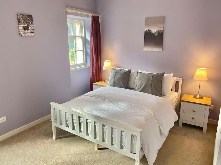 Charming 3/4 Bedroom Semi-Detached Cottage. Carberry Екстериор снимка