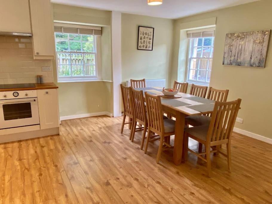 Charming 3/4 Bedroom Semi-Detached Cottage. Carberry Екстериор снимка